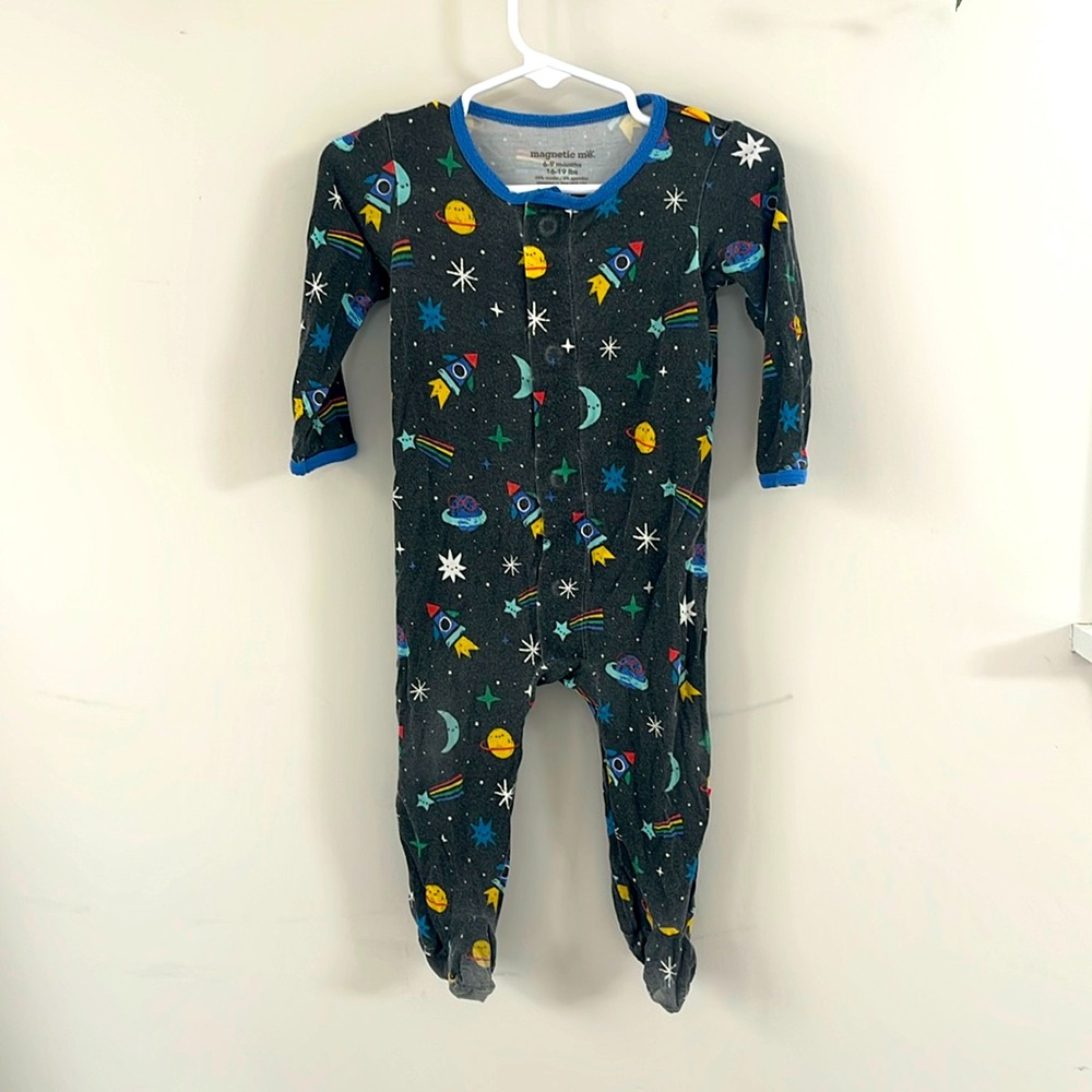Magnetic Me Space Chase Modal Footie